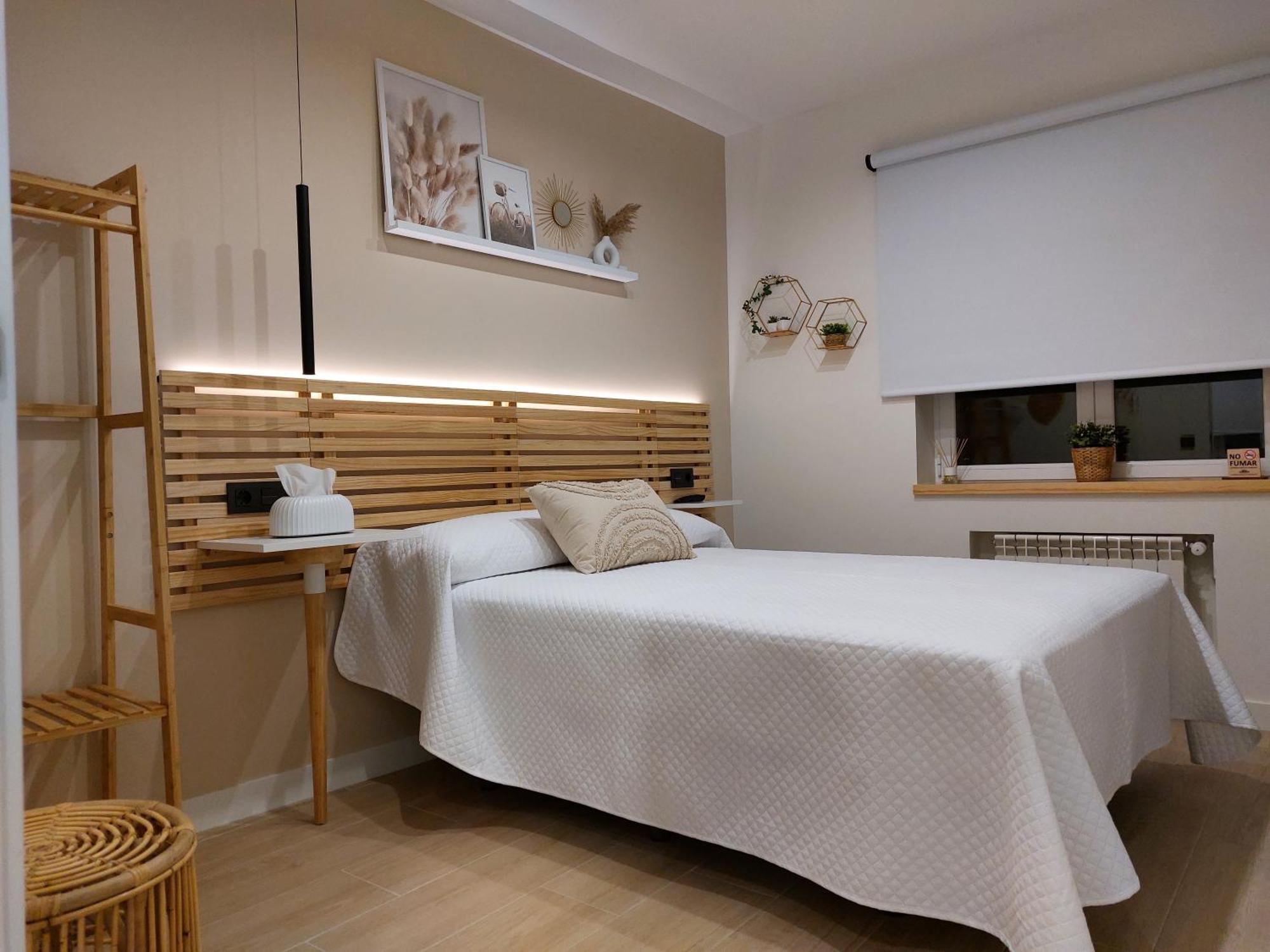Pension Cabezas Oviedo Esterno foto